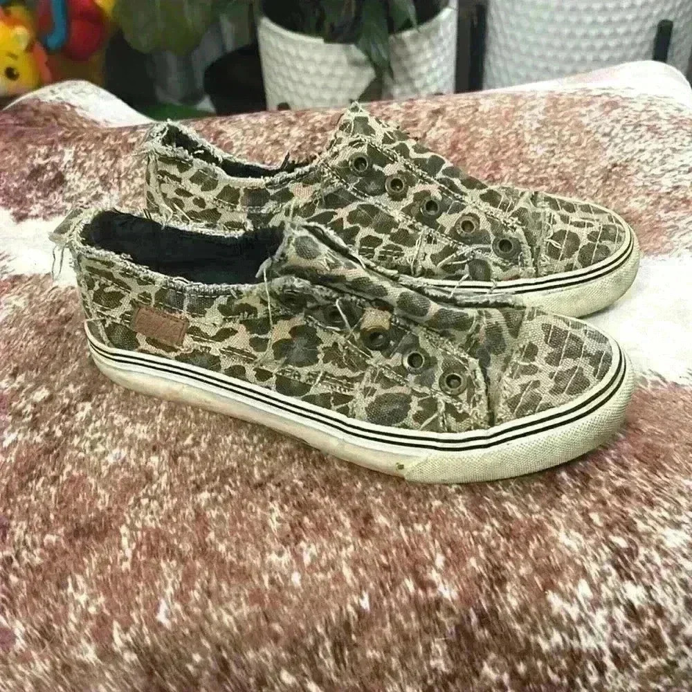 Blowfish Play Leopard Print Sneakers Size‎ 6.5